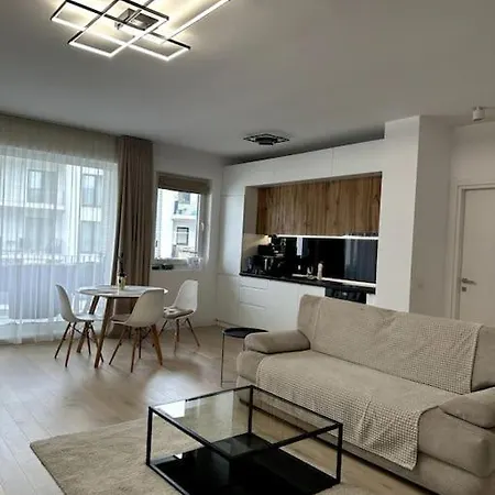 Opulence: Luxe Airbnb Haven Appartamento