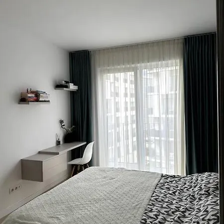 Opulence: Luxe Airbnb Haven